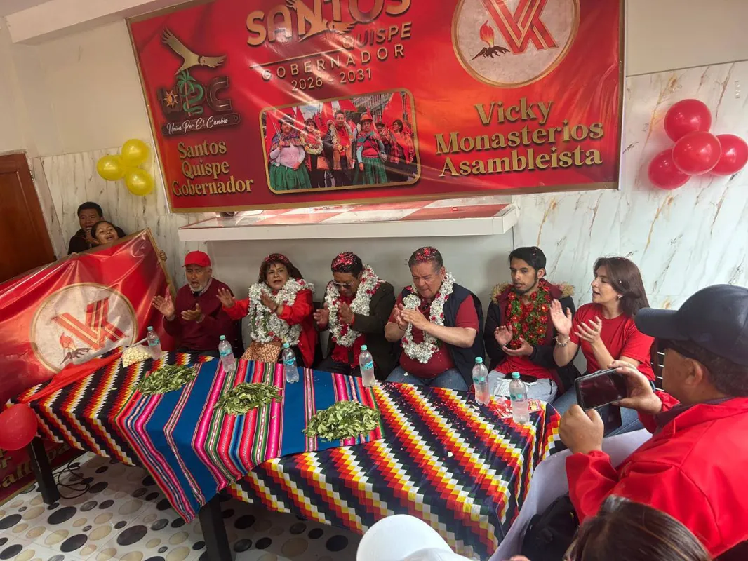 Las candidaturas de Santos Quispe y Chichi Siles toman fuerza en la ciudad de La Paz